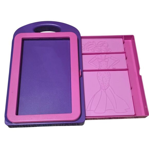 Fashion Design Activity Set - Picture 2 of 7